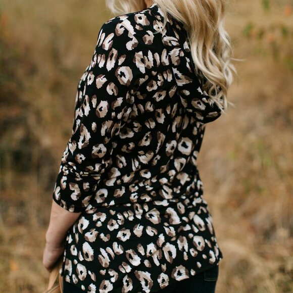 Hooded Leopard Top - Picture 3 of 4